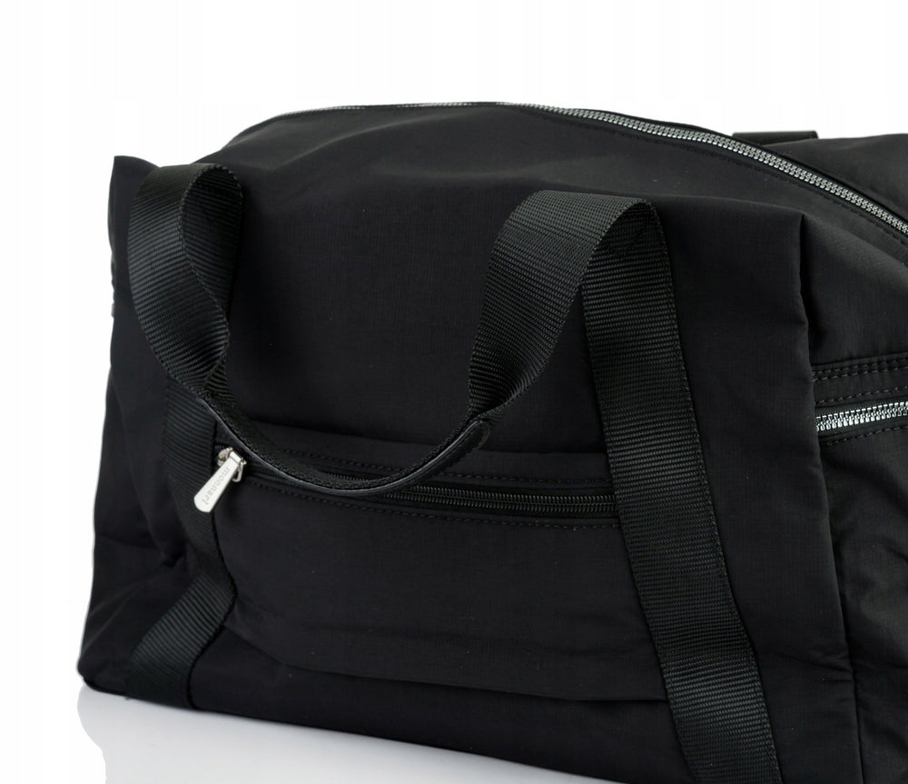 Torba sportowa damska Monnari 42 × 28 cm, srebrne okucia – czarna
