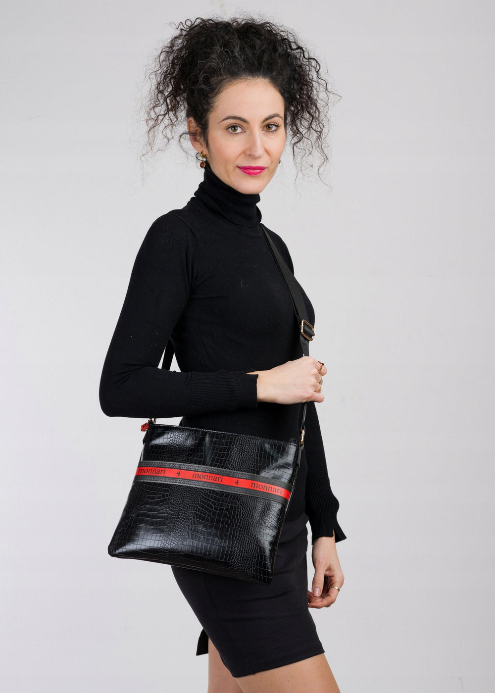 Listonoszka sportowa Monnari – czarna