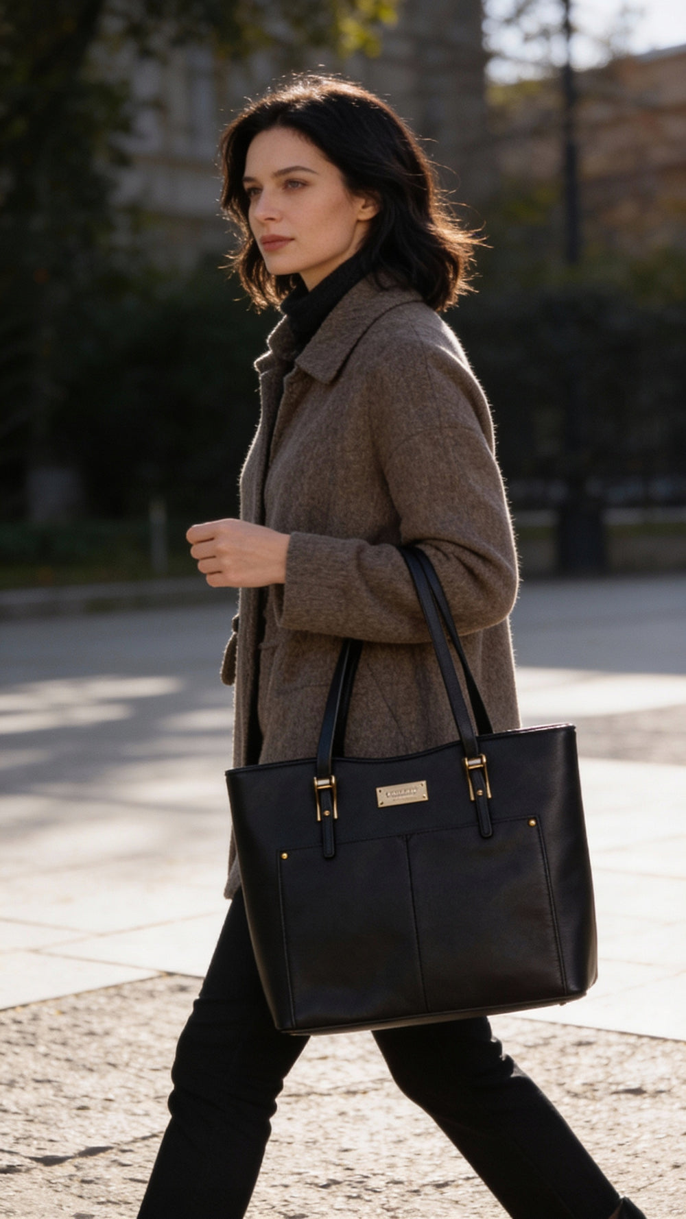 Torebka kuferek shopper Monnari miejska, do pracy – czarna