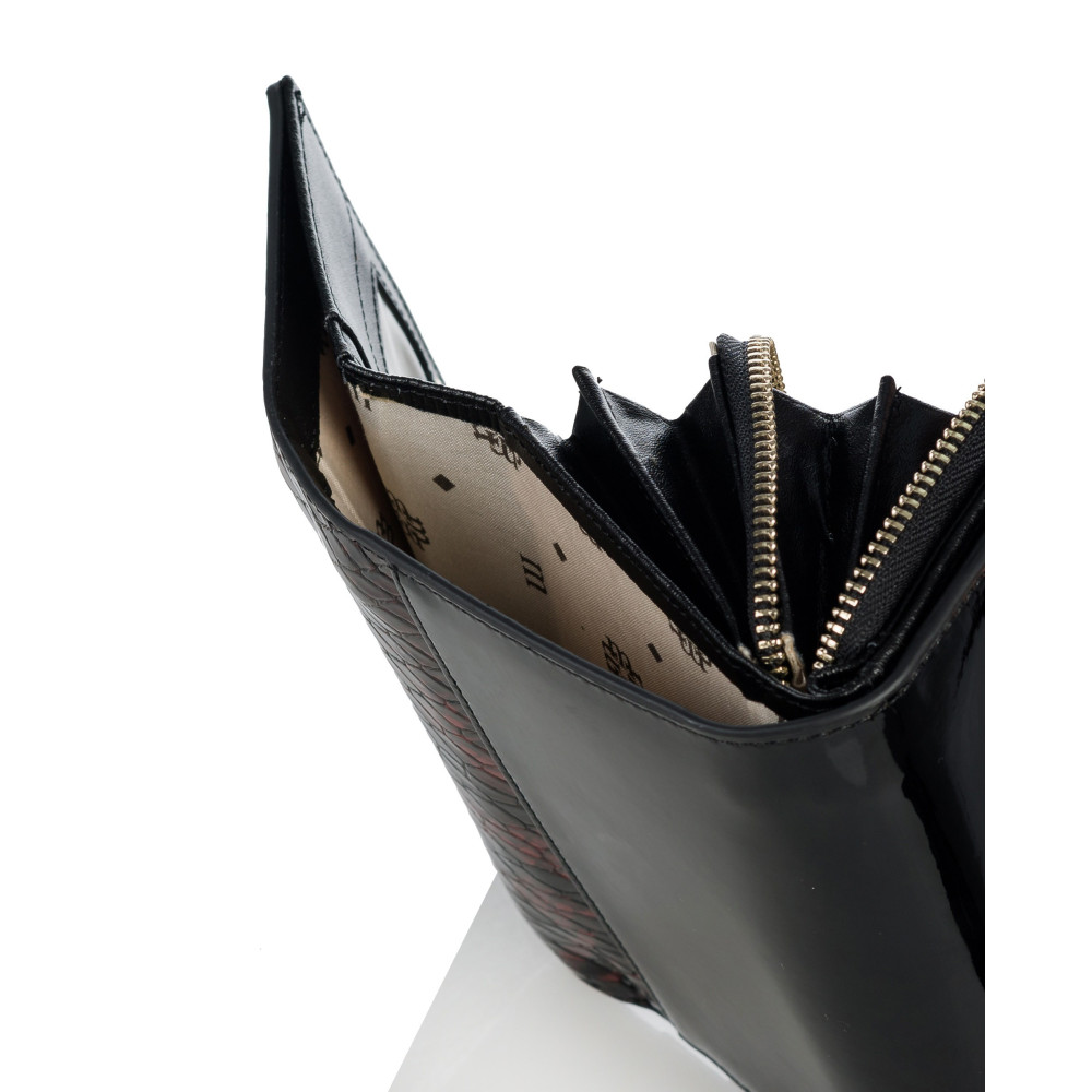 Klasyczny średni portfel damski MONNARI