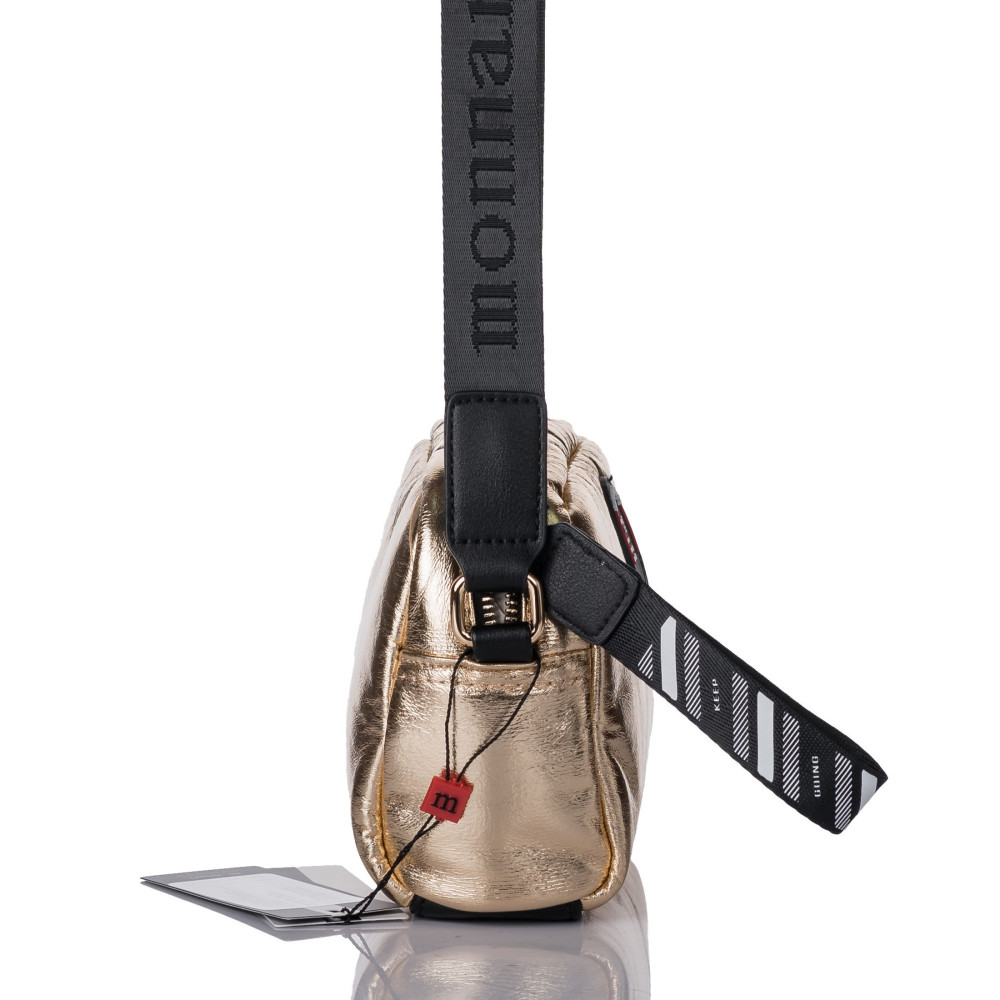 Mała, połyskująca torba z przywieszką Monnari