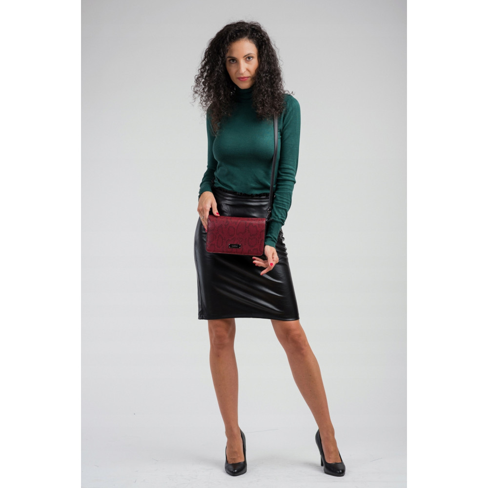 Elegancka Czerwona Listonoszka FEMESTAGE