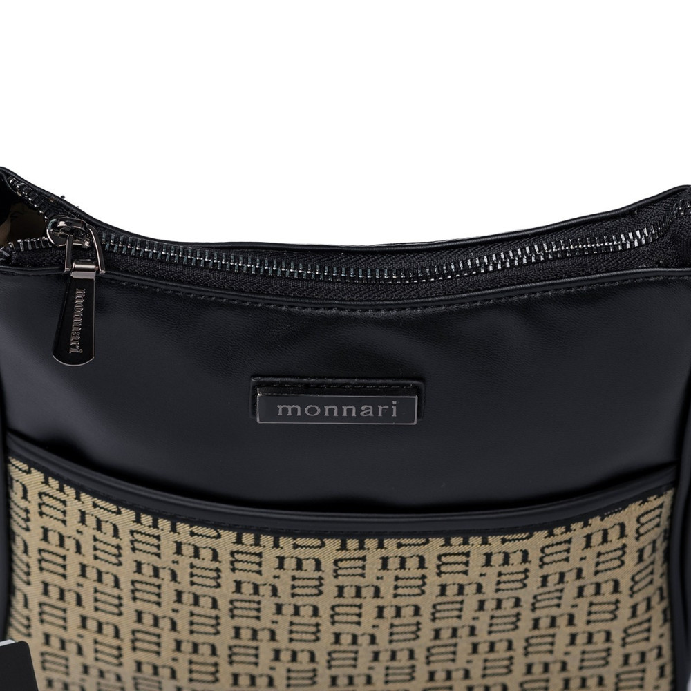 Klasyczna listonoszka z logo marki Monnari