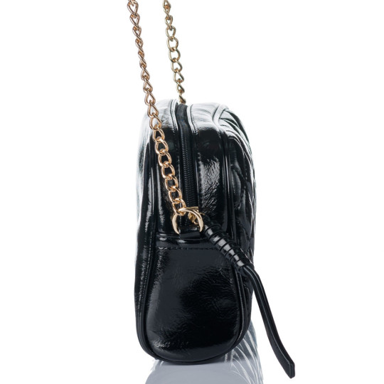 Czarna listonoszka pikowana z połyskiem MONNARI