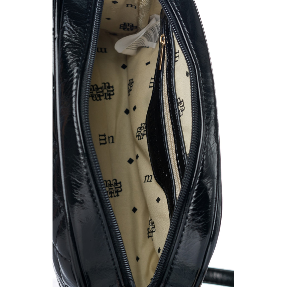 Czarna listonoszka pikowana z połyskiem MONNARI