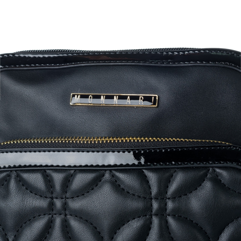 TORBA LISTONOSZKA Z TŁOCZONĄ KIESZONKĄ MONNARI