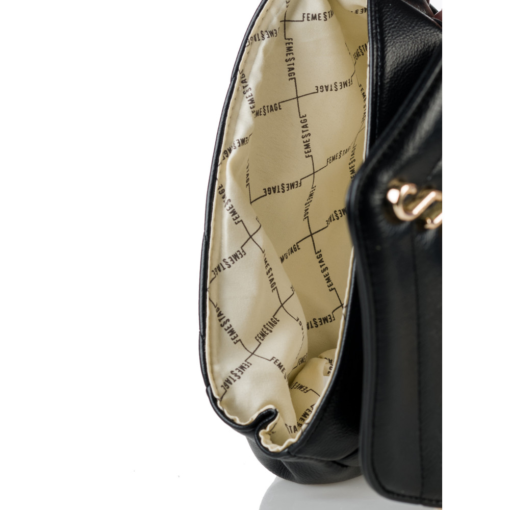 Pikowana kopertówka na łańcuszku  FEMESTAGE